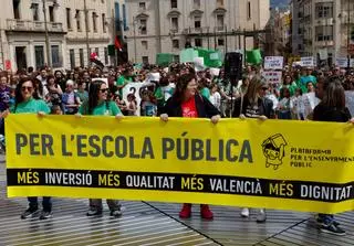 Protesta en Alcoy contra los recortes en Educación y en defensa del valenciano