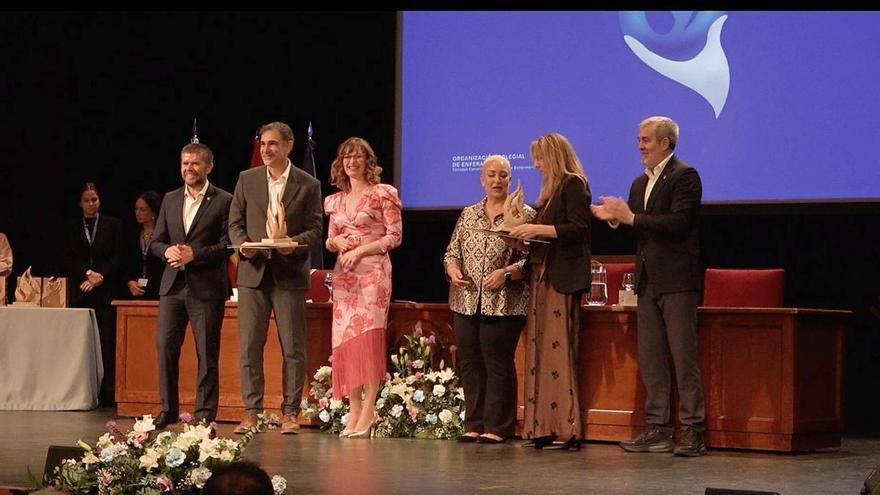 José Gilberto Moreno García, director del Museo Elder, recibe el Premio a la Enfermería de Canarias