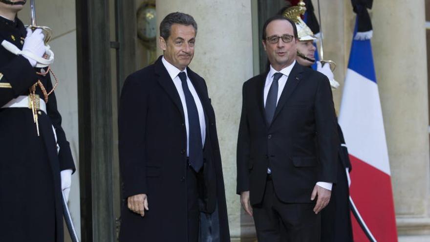 Hollande y Sarkozy en el Palacio del Elíseo.