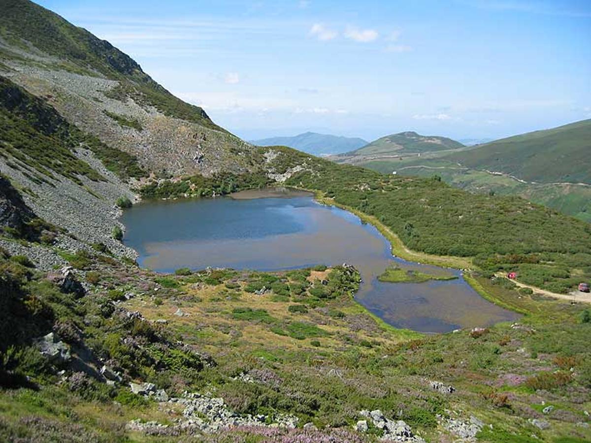 La laguna del Cueto de Arbás.