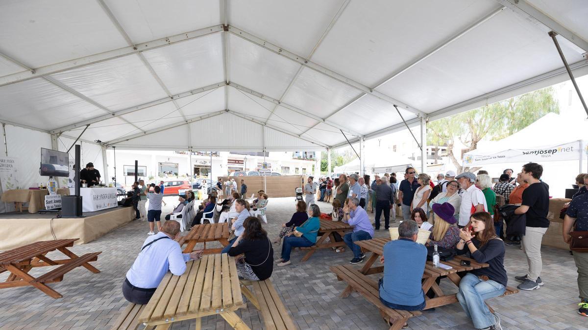 Imagen de archivo de la primera edición de la Feria de la patata ibicenca en Sant Josep.