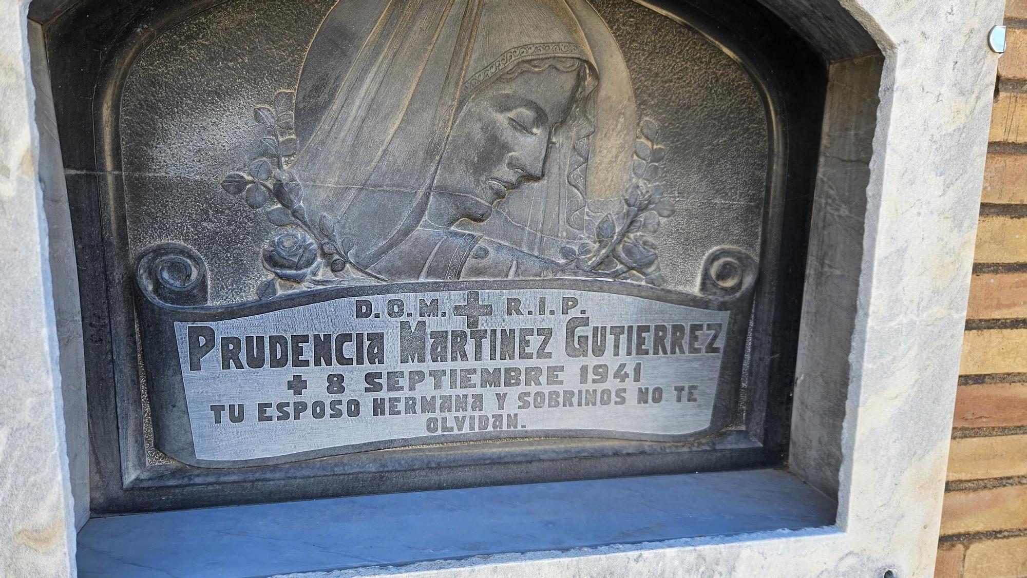 Nombres insólitos en el Cementerio General de València