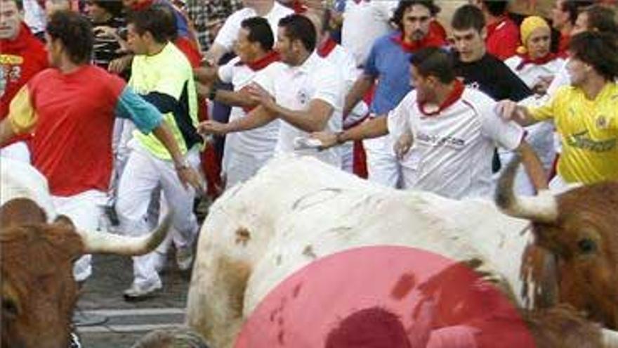 El corredor muerto en el encierro es un joven de Alcalá de Henares