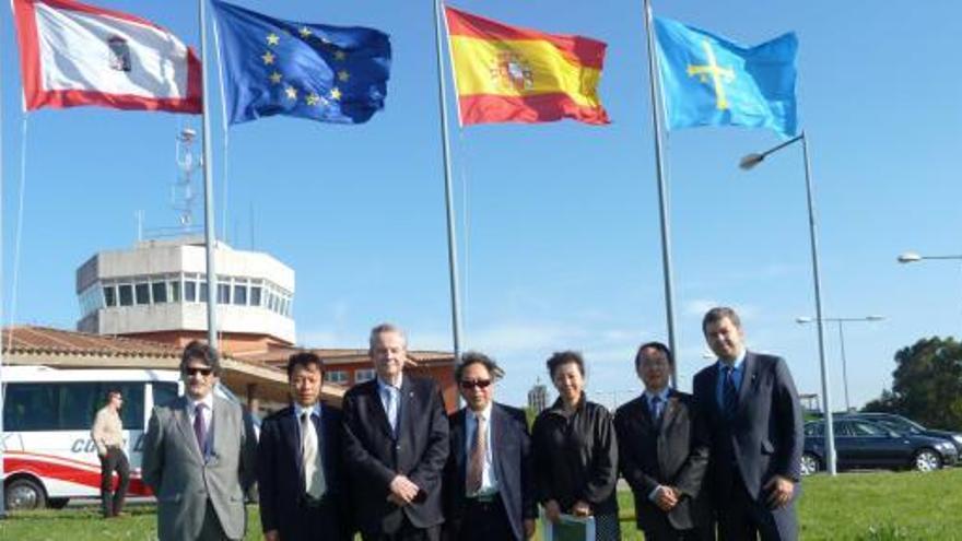 Una delegación de empresarios chinos, con miembros del IDEPA, en una visita a la ZALIA en 2011. | archivo