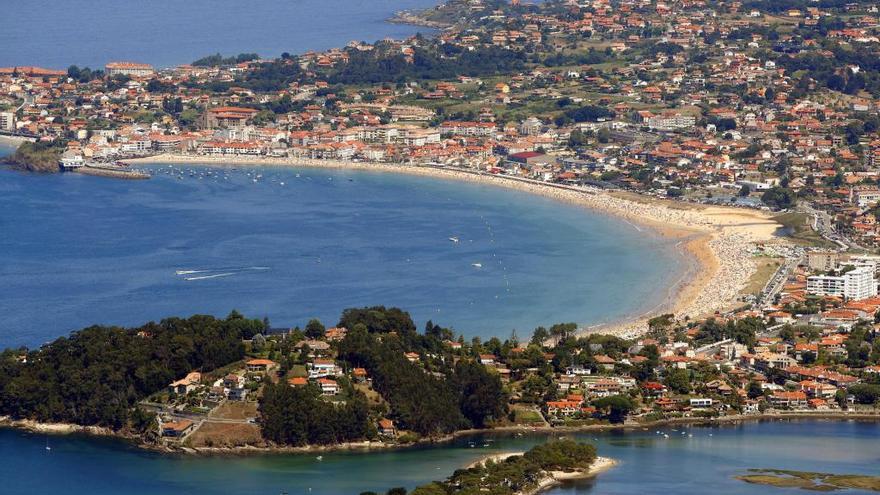 Vista de las playas de Panxón y Lourido, este verano // Marta G. Brea