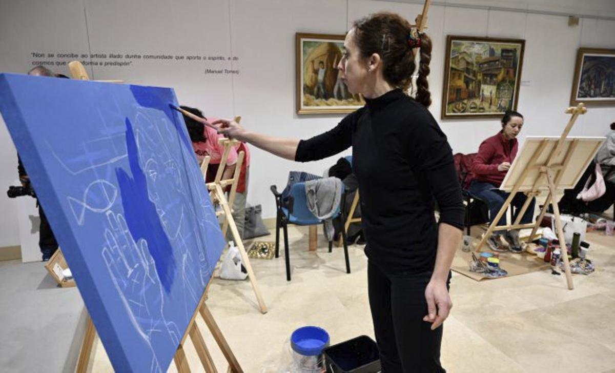 La lluvia obligó a llevar el acto al Museo Torres. | R. V.