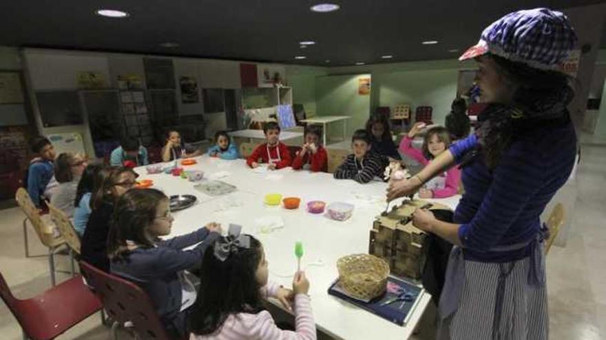 Los reposteros del futuro hacen sus primeros dulces