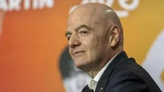 Infantino se jacta de tener el apoyo de "la gran, gran mayoría" del mundo del fútbol