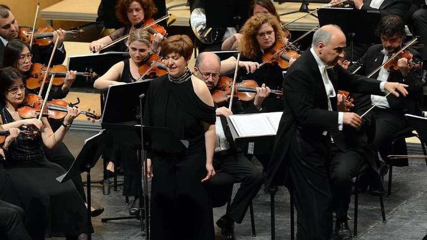 Concerto da Real Filharmonía en Pontevedra no 2016 co gallo das Letras Galegas. // Rafa Vázquez