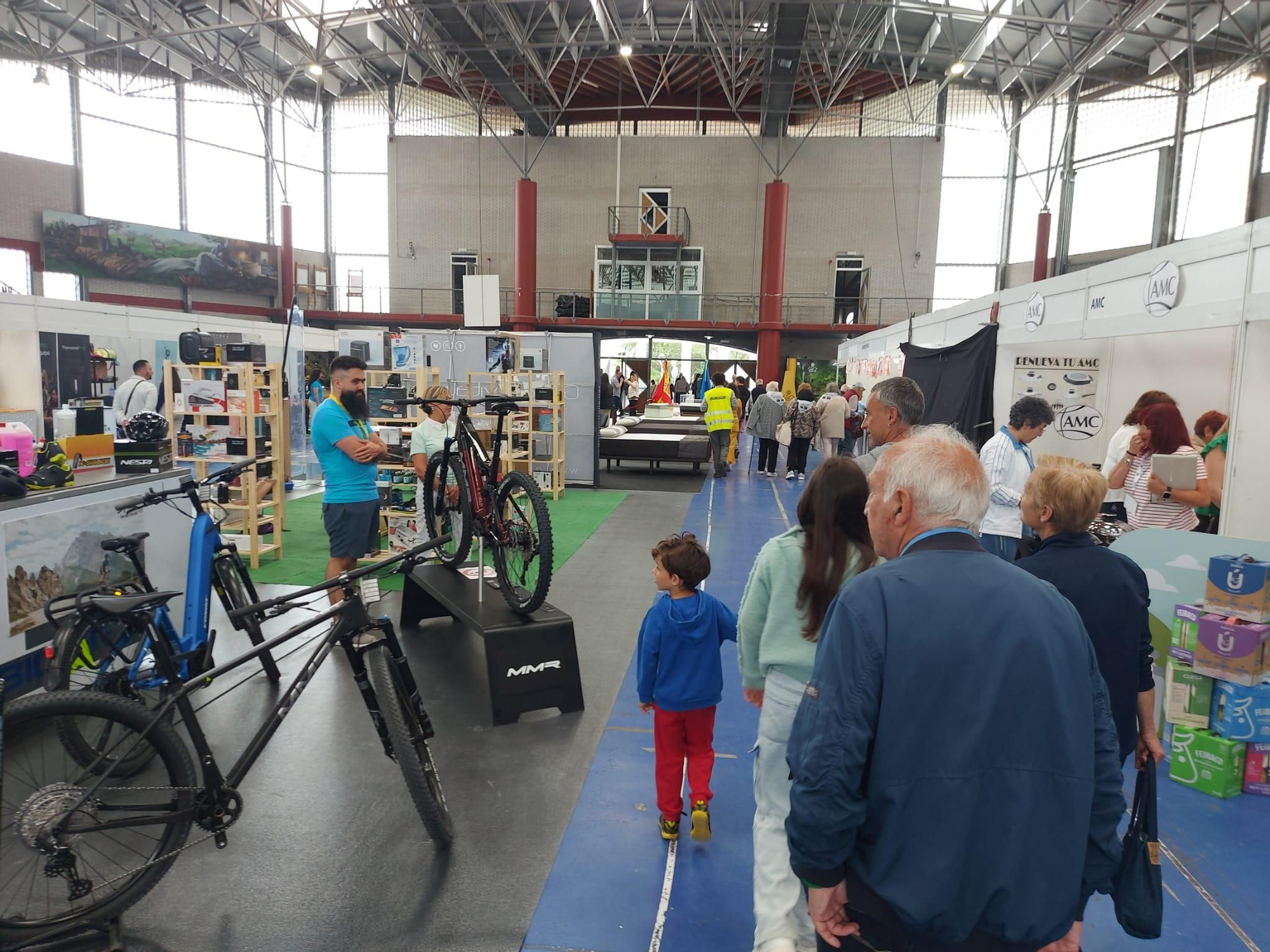 En imágenes: Así fue la primera jornada de la Feria de Muestras de Vegadeo