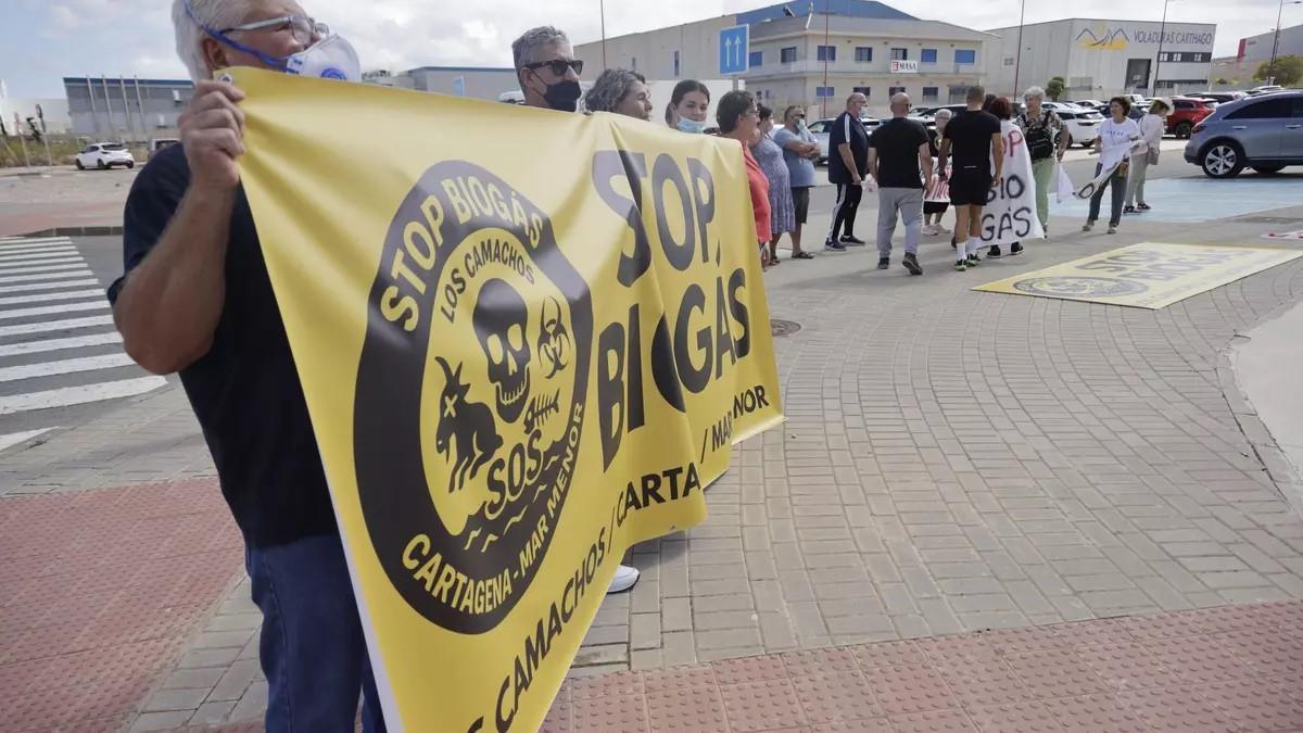 Concentración el 1 de octubre de rechazo de la instalación que se quiere hacer en Los Camachos