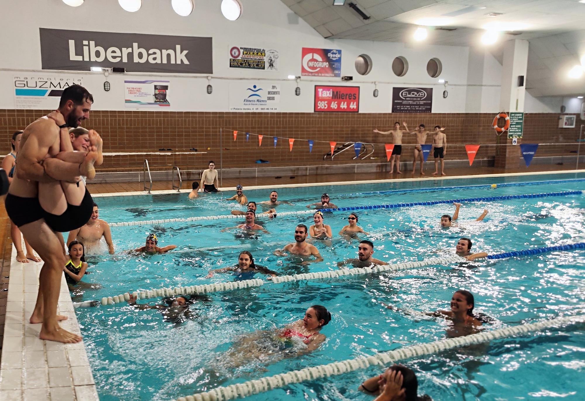 Cierre de la piscina Manuel Llaneza