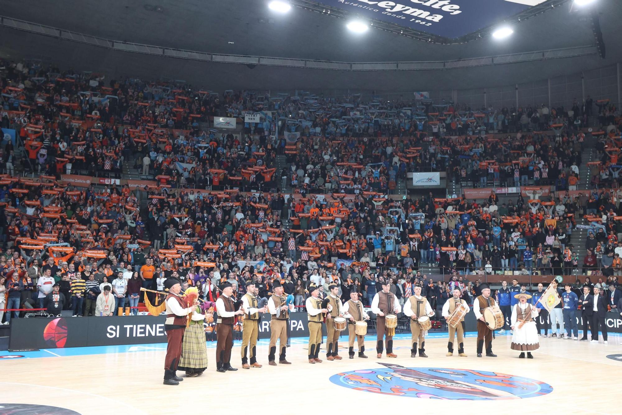 El Coliseum de A Coruña vivió su primer derbi de baloncesto