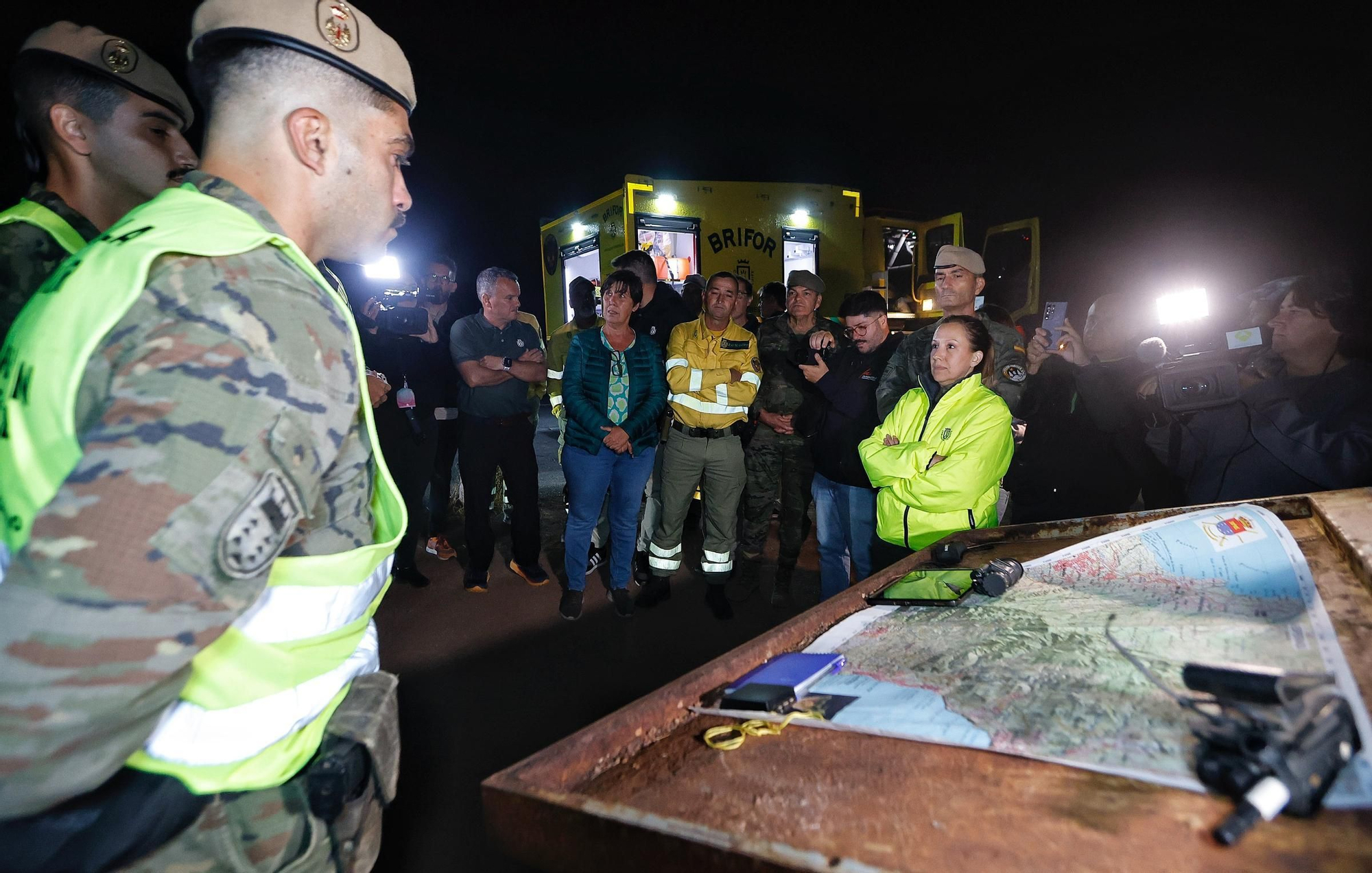 Visita nocturna al Operativo de Prevención y Extinción de Incendios Forestales