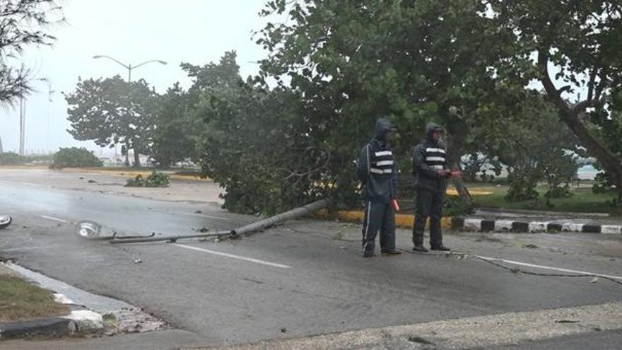 «Irma» toca terra a Florida amb vents superiors als 200 quilòmetres per hora