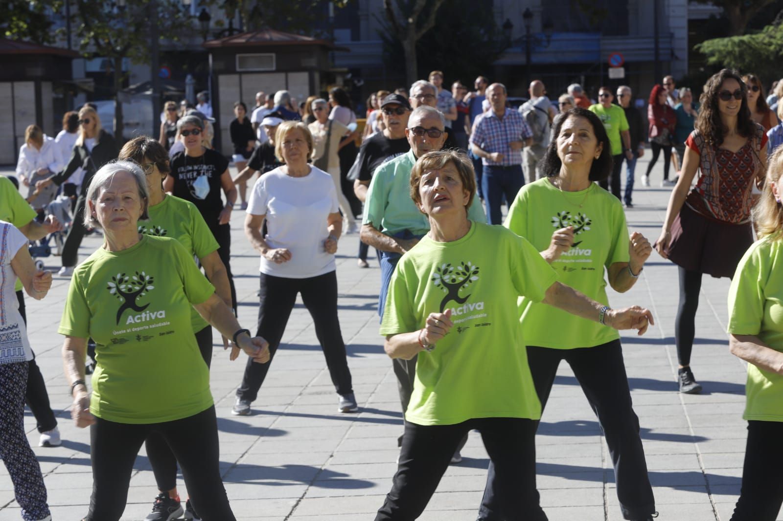 Día de las personas mayores en la plaza del Ayuntamiento