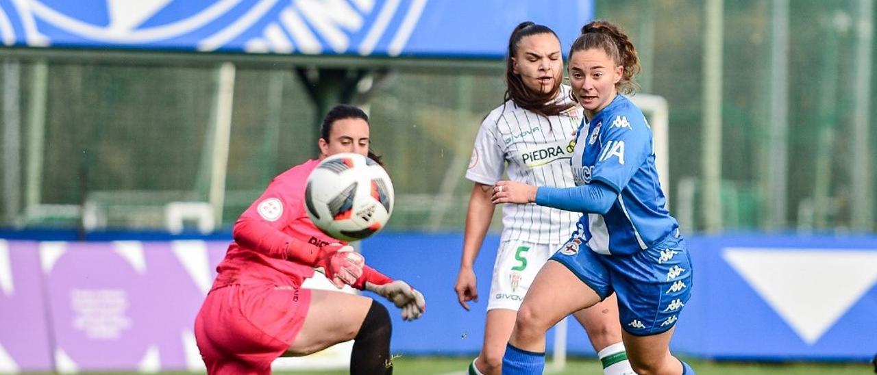 Lance del encuentro entre el Dépor Abanca y el Córdoba CF Femenino en Abegondo.