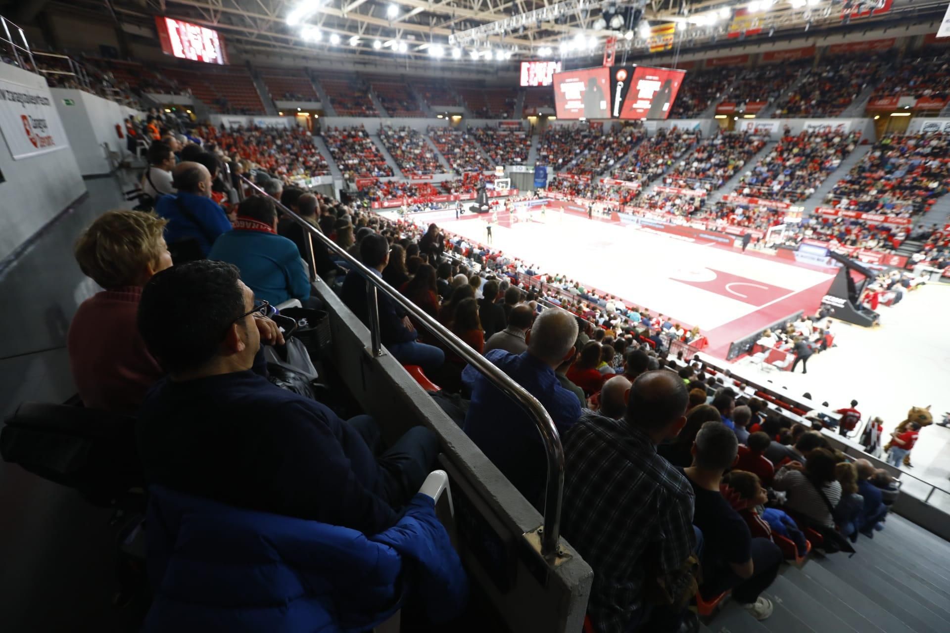 En imágenes | El Casademont Zaragoza hace historia y se mete en cuartos de Euroliga