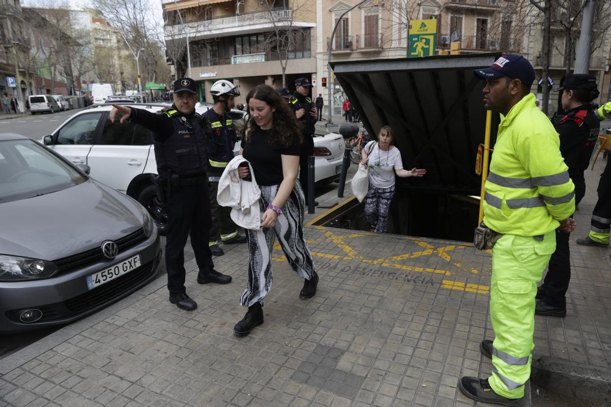 Evacuados 111 pasajeros de un AVE averiado en Barcelona-Sants