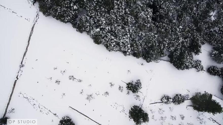 Der Schnee aus Drohnensicht: Flug über Sa Calobra