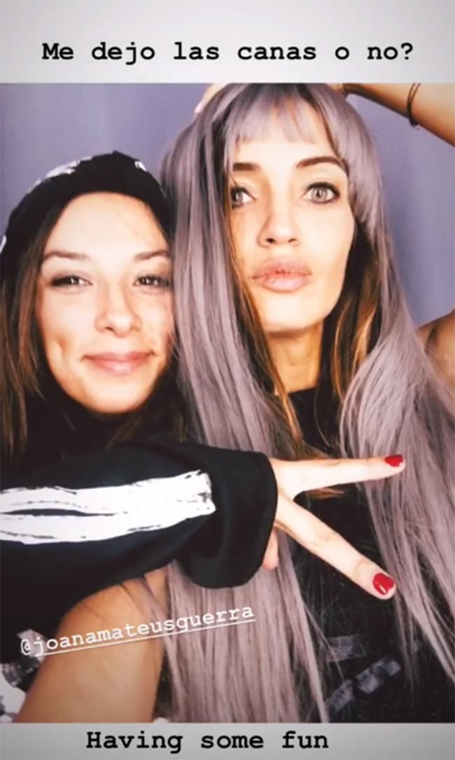 Sara Carbonero con peluca blanca