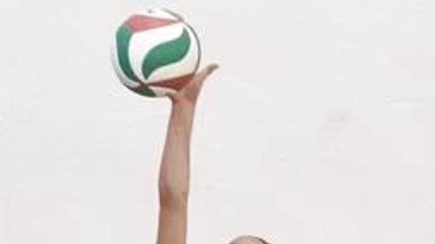 Nela Grau, del Voleibol Xàtiva, logra un beca deportiva en Estados Unidos