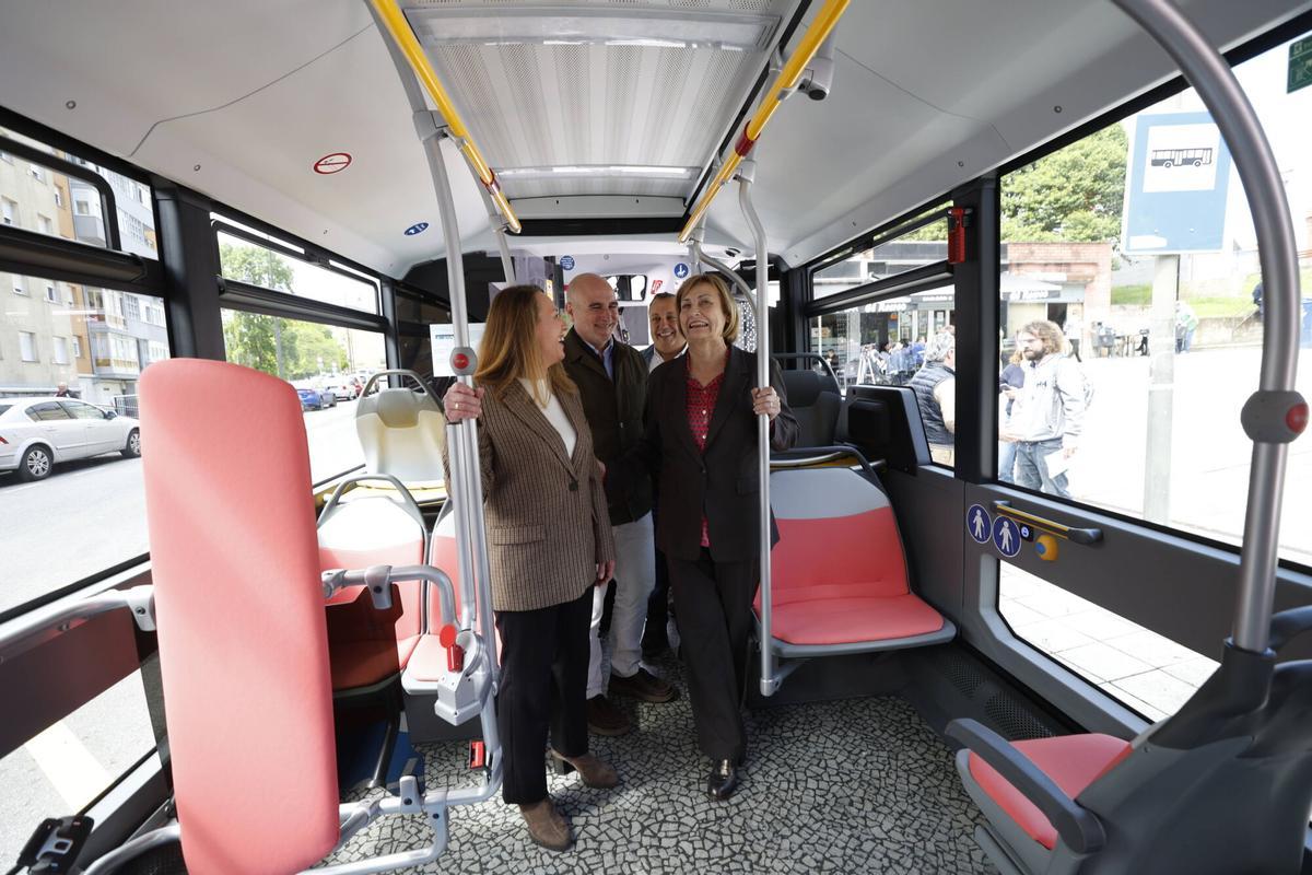 En imágenes: El primer bus eléctrico del Consorcio de Transportes se estrena en Avilés