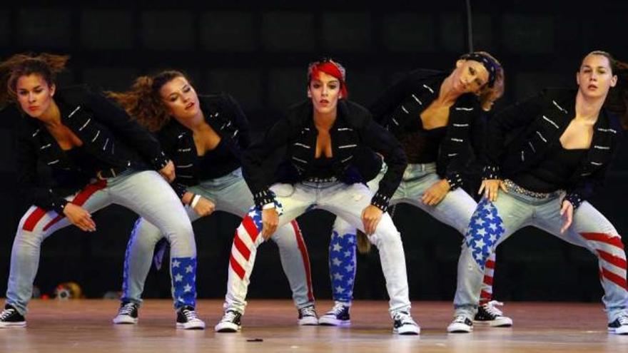 La danza urbana, en la pista central del Centro de Tecnificación, deparó un gran espectáculo por la diversidad de coreografías.