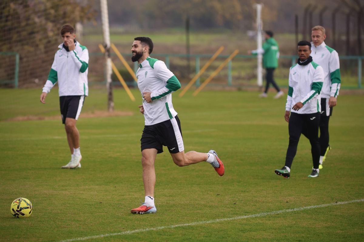 Lance de un entrenamiento del Córdoba CF de esta semana.
