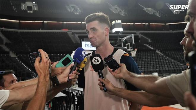 Reuvers: "El objetivo es llegar a la final de Liga y ganarla"