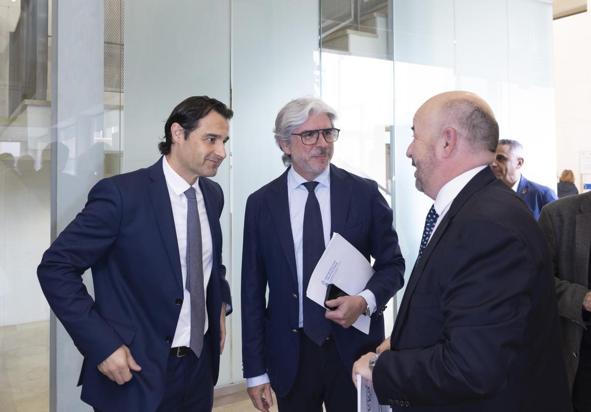 Así fue la entrega de premios empresariales de la Vega Baja Asemvega en Torrevieja, en imágenes