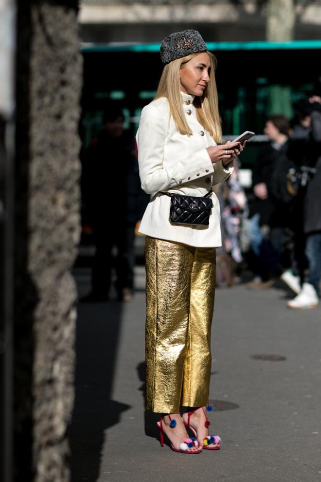 Piezas metalizadas: pantalones rectos