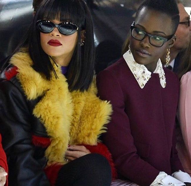 Rihanna y Lupita Nyong'o en la Semana de la Moda de París 2014