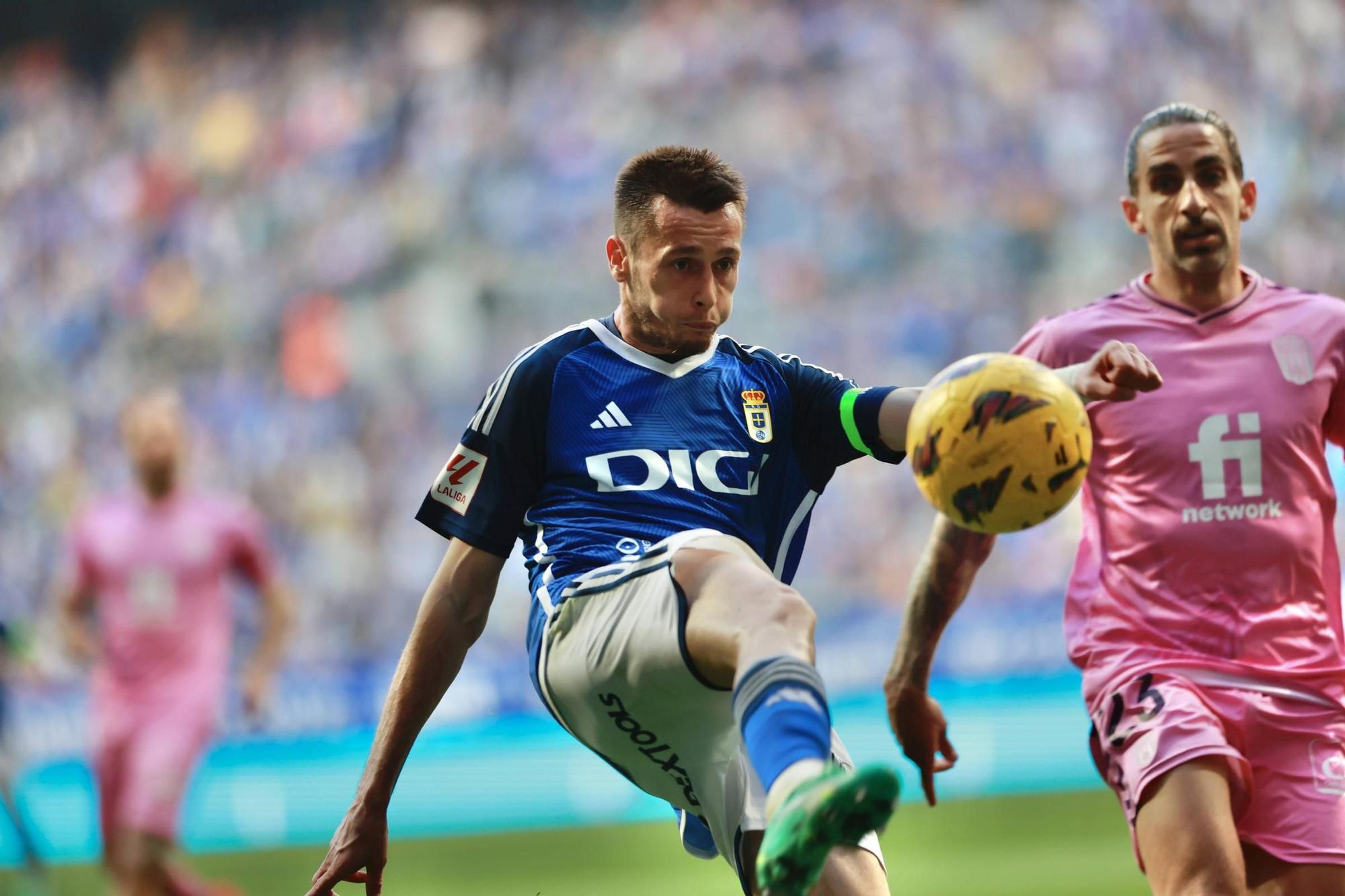 Así fue el partido entre el Real Oviedo y el Eldense