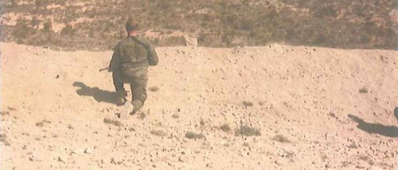 Recreación del ejercicio en el campo de Agost, en Alicante.