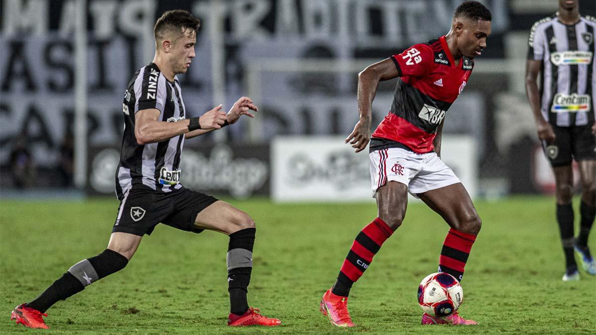 El clásico Botafogo-Flamengo se disputó a pesar del caos sanitario en Brasil