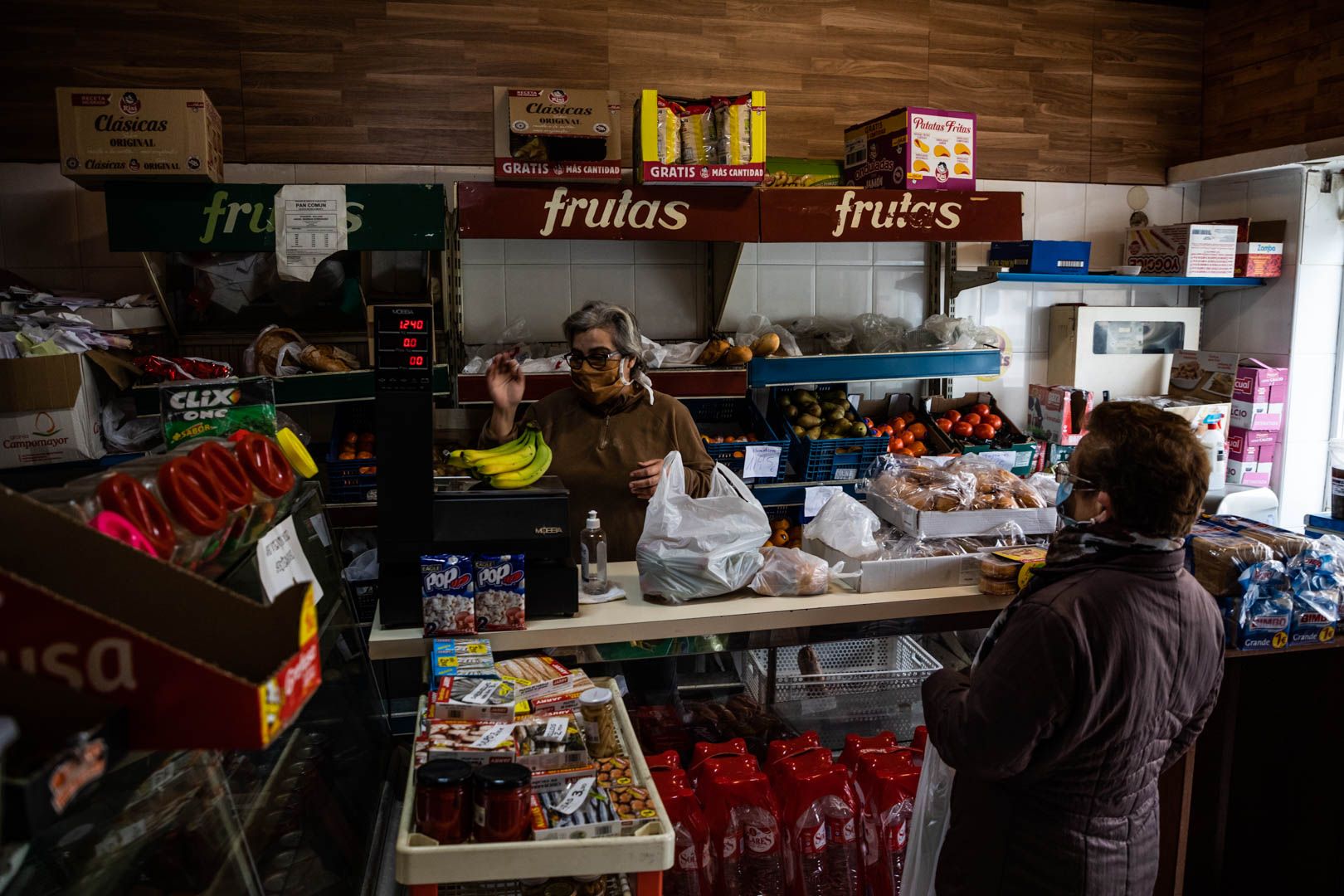 tiendas de barrio-2.jpg