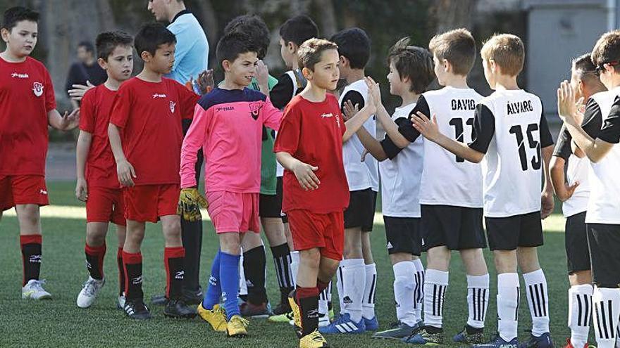 Las federaciones critican la intención de Sanitat de aplazar las competiciones en edad escolar