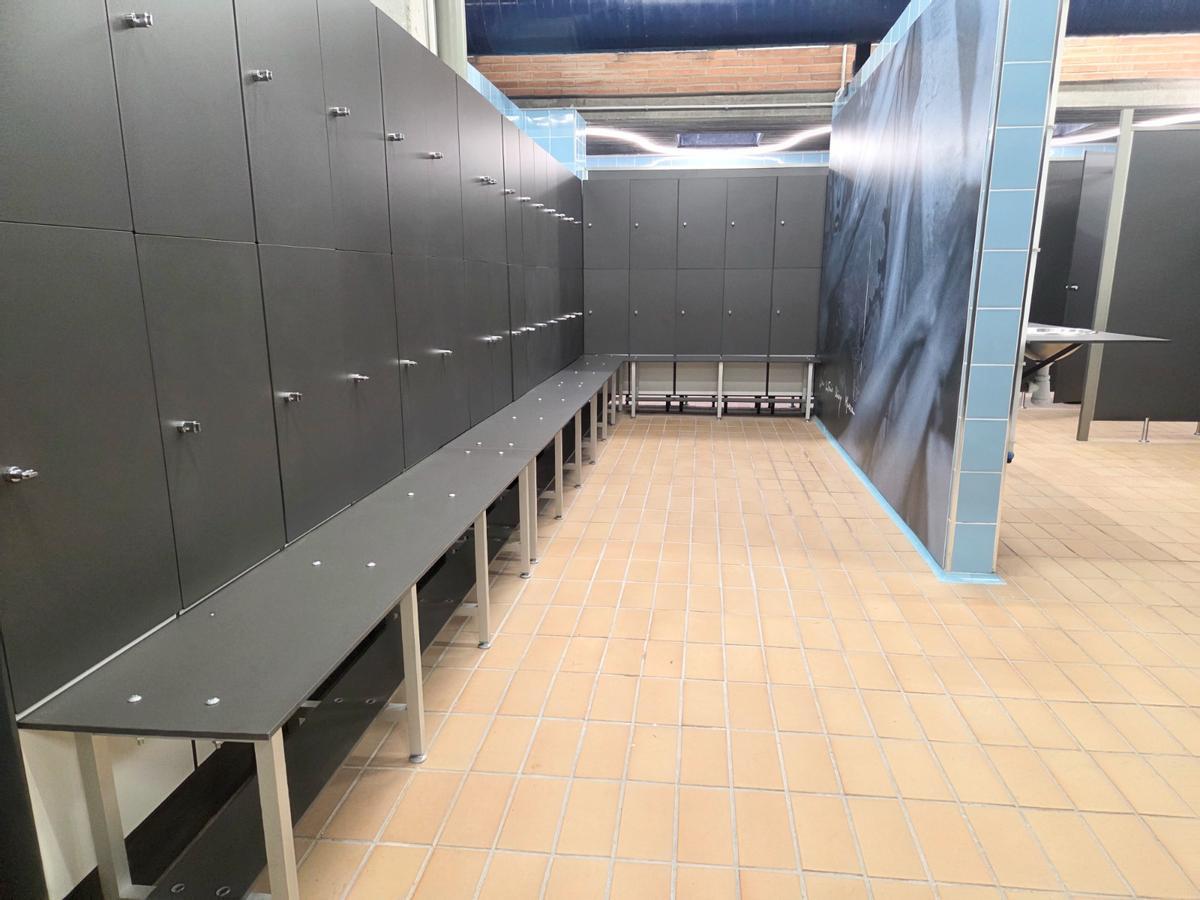 Una imagen del nuevo vestuario de la piscina del Tossal en Alicante.