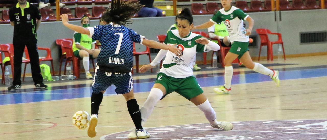 Imagen del partido entre el Cajasur Deportivo Córdoba y el Alcantarilla B en Vista Alegre.