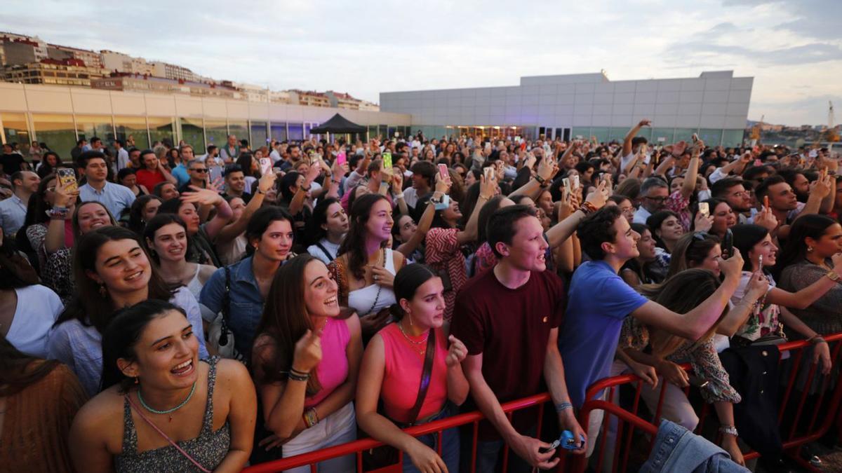 Público en la azotea del Auditorio Mar de Vigo en un concierto de la anterior edición del Terraceo. |   // R.G.