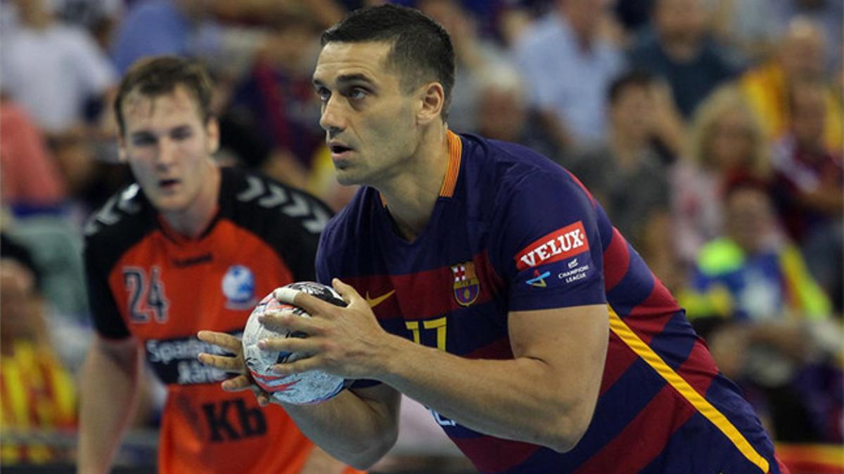 Lazarov en un partido de Champions League