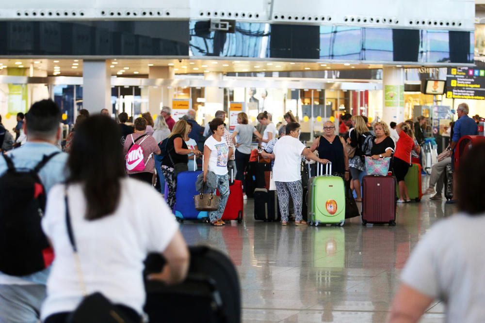 Operación salida en el aeropuerto de Málaga