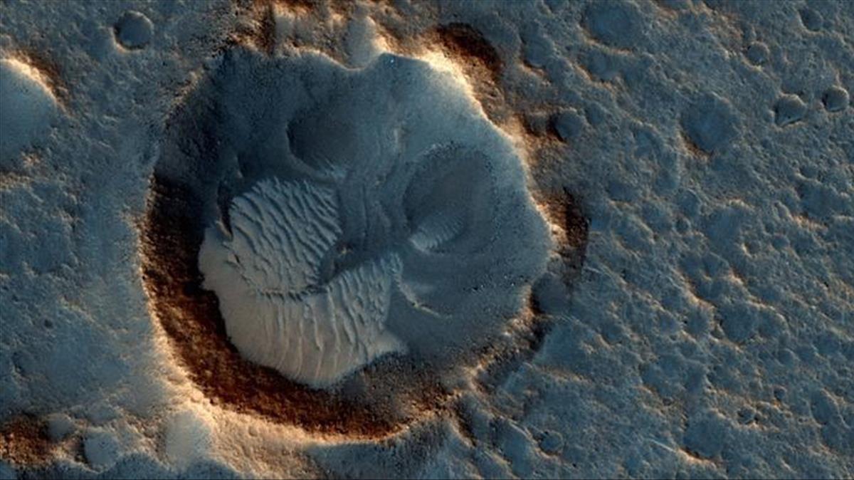 Un lugar en Marte asociado con la novela más vendida y la película de Hollywood, The Martian. Esta área está en la región de Acidalia Planitia y en la novela y la película, es el lugar de aterrizaje de una misión tripulada llamada Ares 3.