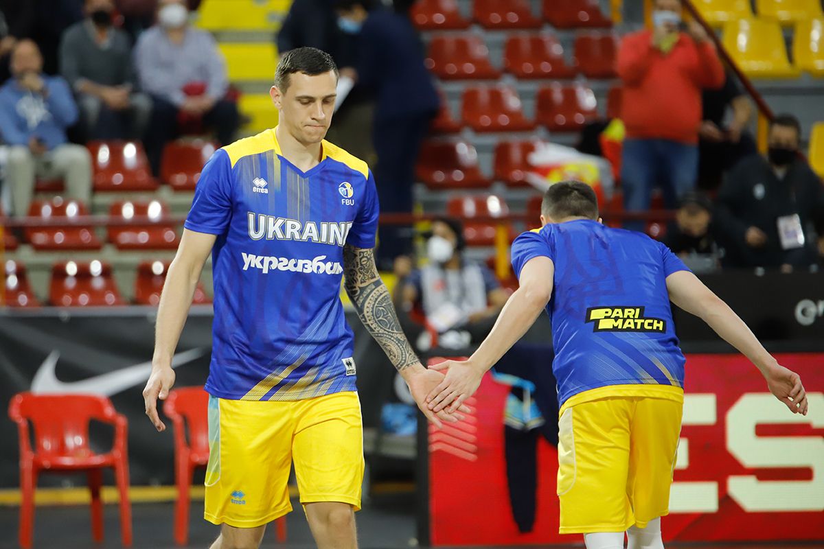 Las imágenes del partido de baloncesto España-Ucrania en Vista Alegre