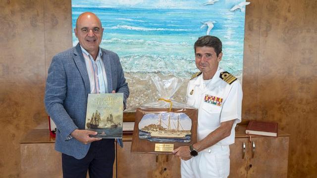 El jefe del Sector Naval de Balears, Javier Núñez de Prado, se despide de Ibiza  | CIE