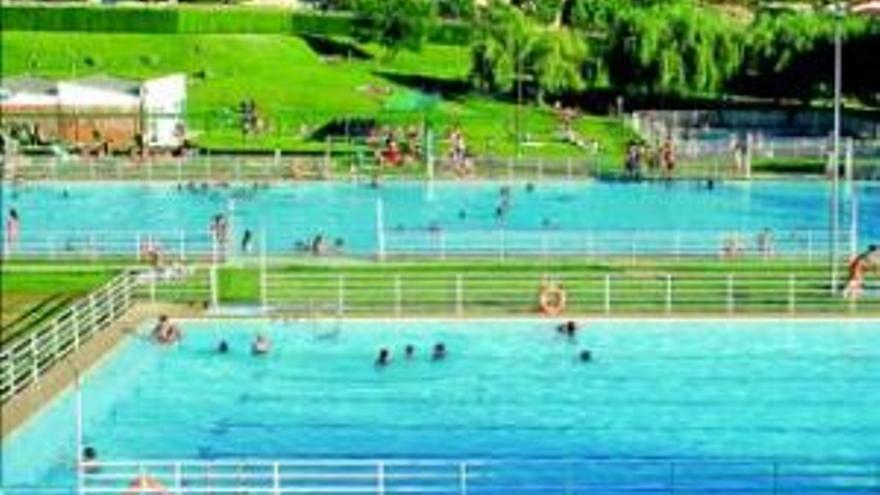 La piscina municipal será el martes gratis por su apertura