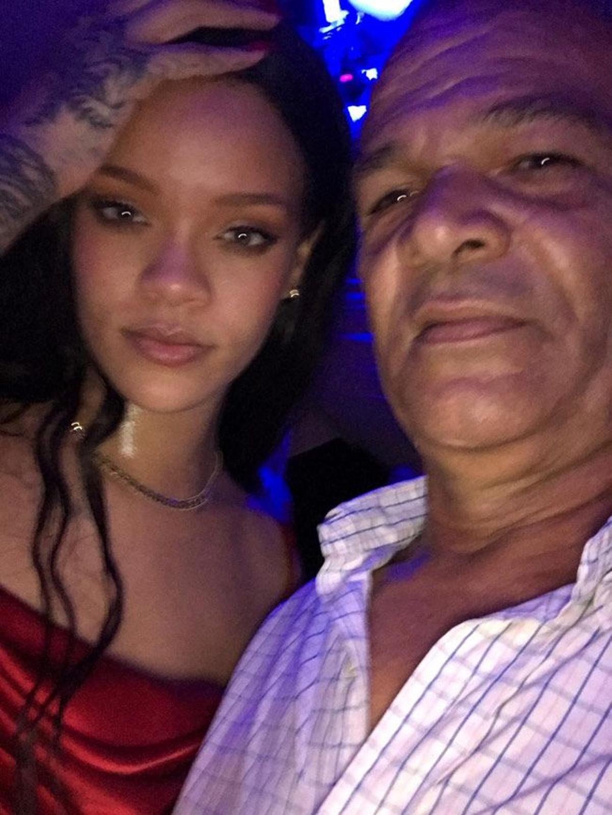 Rihanna y su padre. Ronald Fenty, en 2018