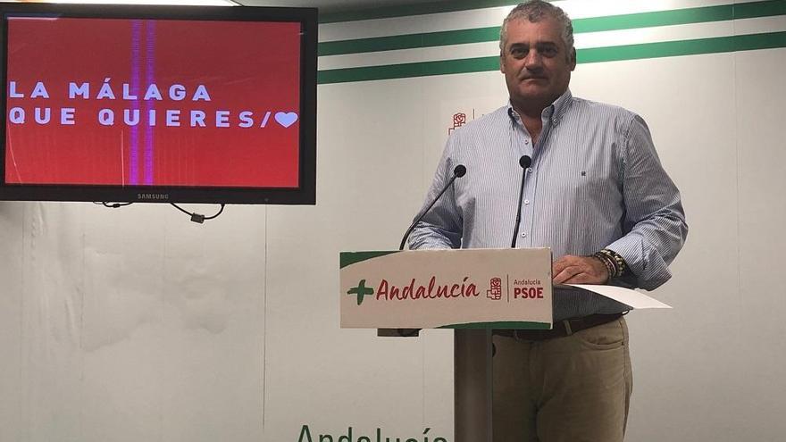 El coordinador del Gabinete Parlamentario del PSOE, Javier Carnero, en la sede del partido.