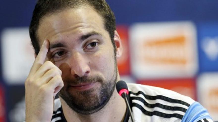 Higuaín sobre el supuesto interés del Barça: "No sé nada"